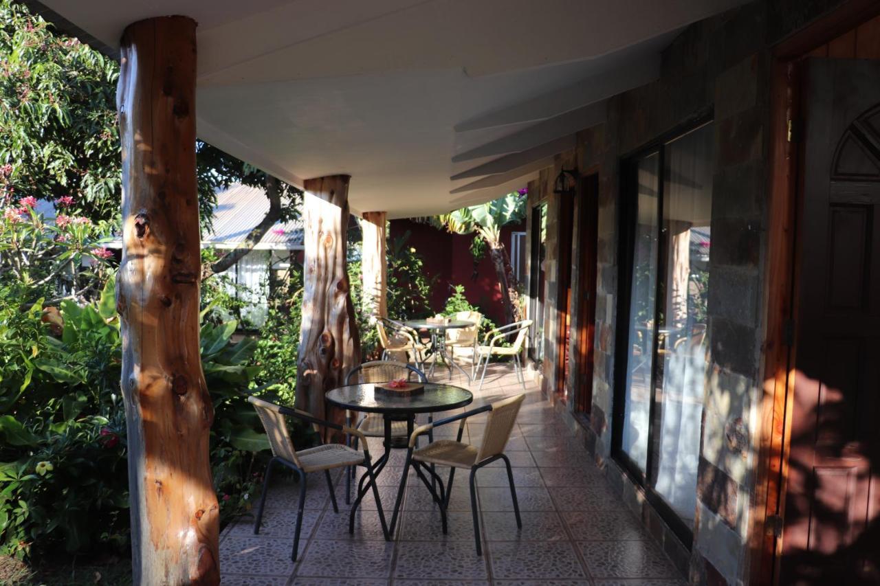Hostal Avareipua Hanga Roa Exterior photo